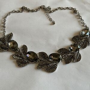 Brand new leaf necklace